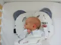 Poduszka motylek od kiedy? Bezpieczne wprowadzenie dla niemowląt